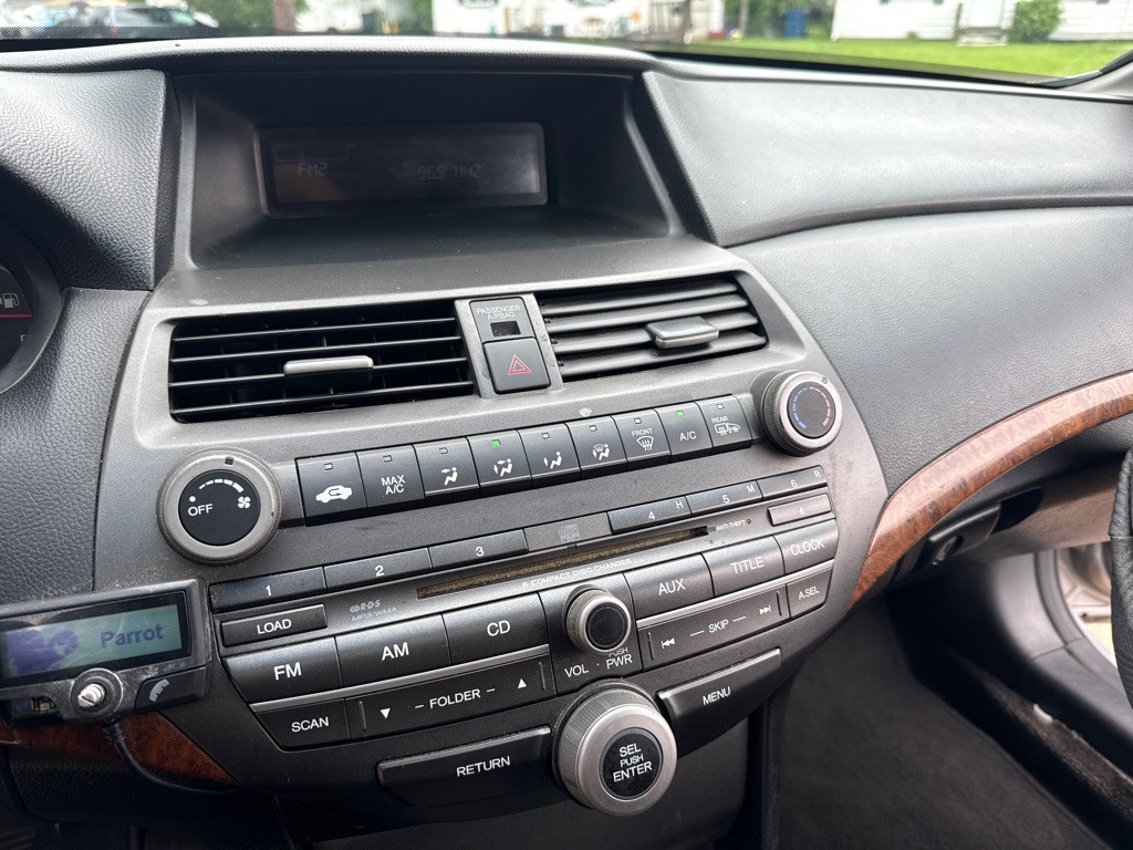 2011 Honda Accord Image 15