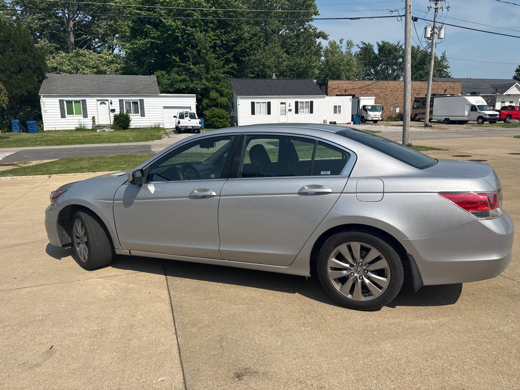 2011 Honda Accord Image 6