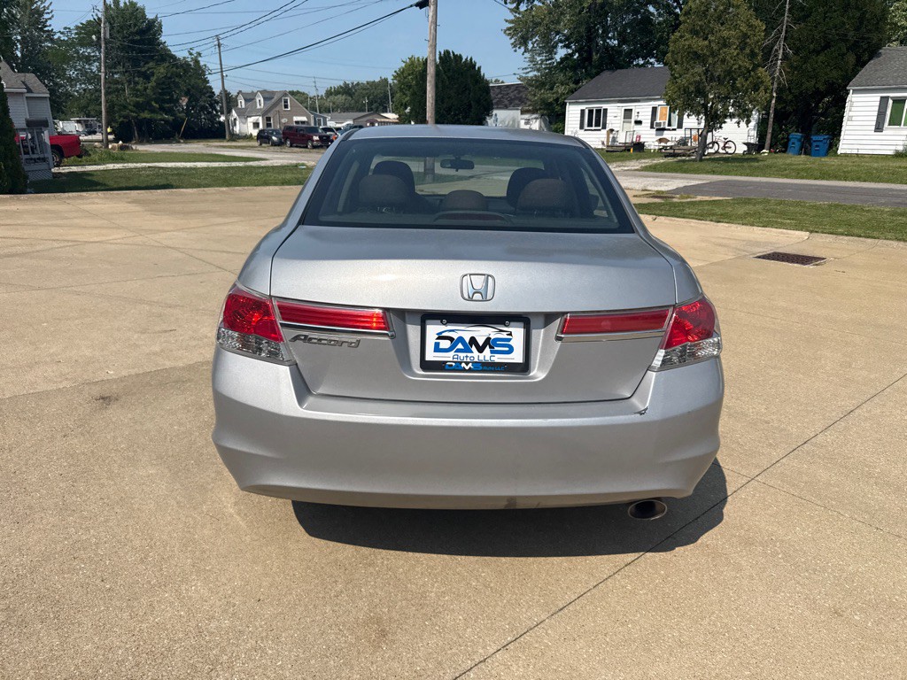 2011 Honda Accord Image 8