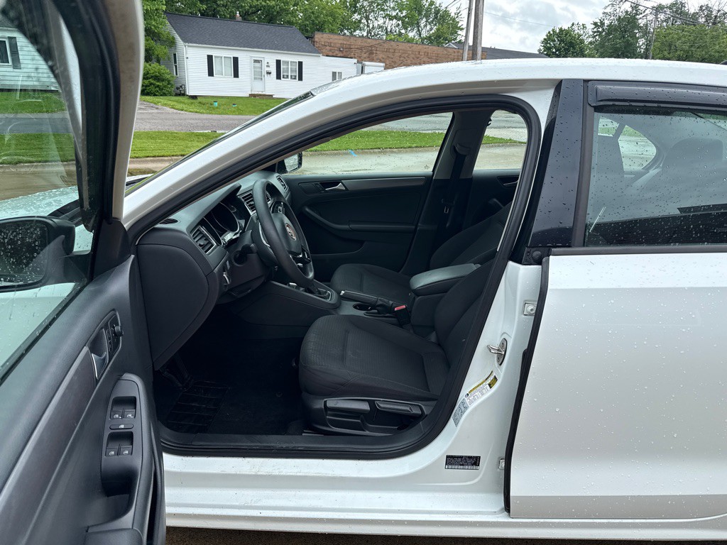 2015 Volkswagen Jetta Image 10