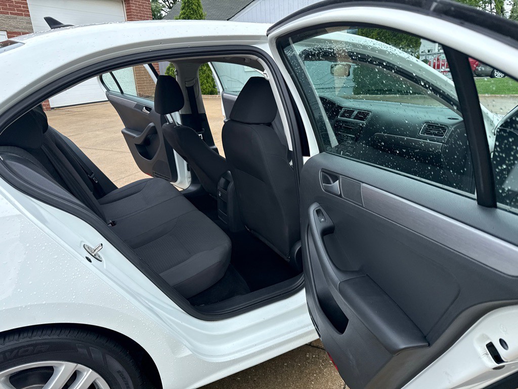 2015 Volkswagen Jetta Image 13