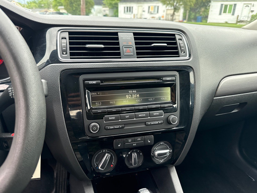 2015 Volkswagen Jetta Image 15