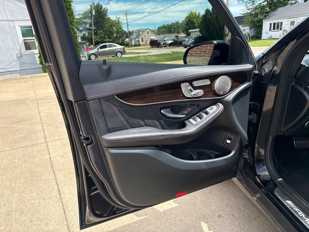2021 Mercedes-Benz GLC-Class Image 20