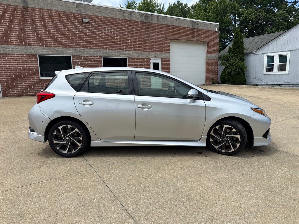 2018 Toyota Corolla Image 3