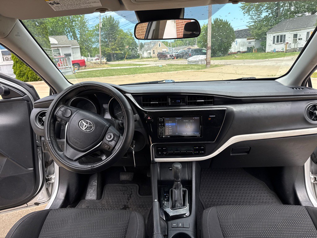 2018 Toyota Corolla Image 8