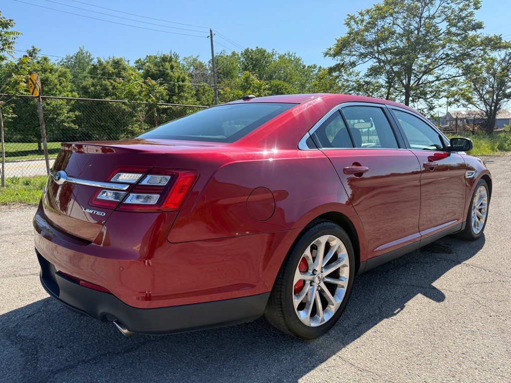 2013 Ford Taurus Image 3