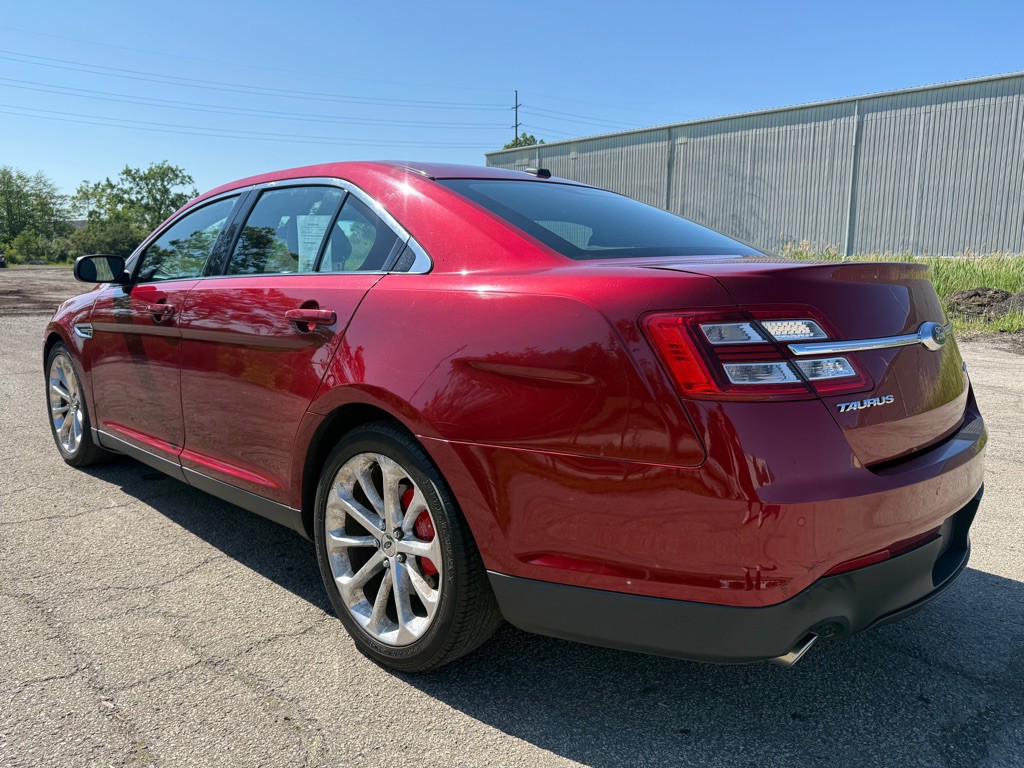 2013 Ford Taurus Image 5