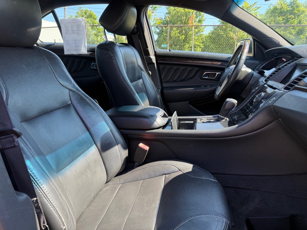 2013 Ford Taurus Image 9