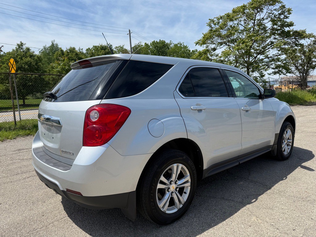 2011 Chevrolet Equinox Image 3