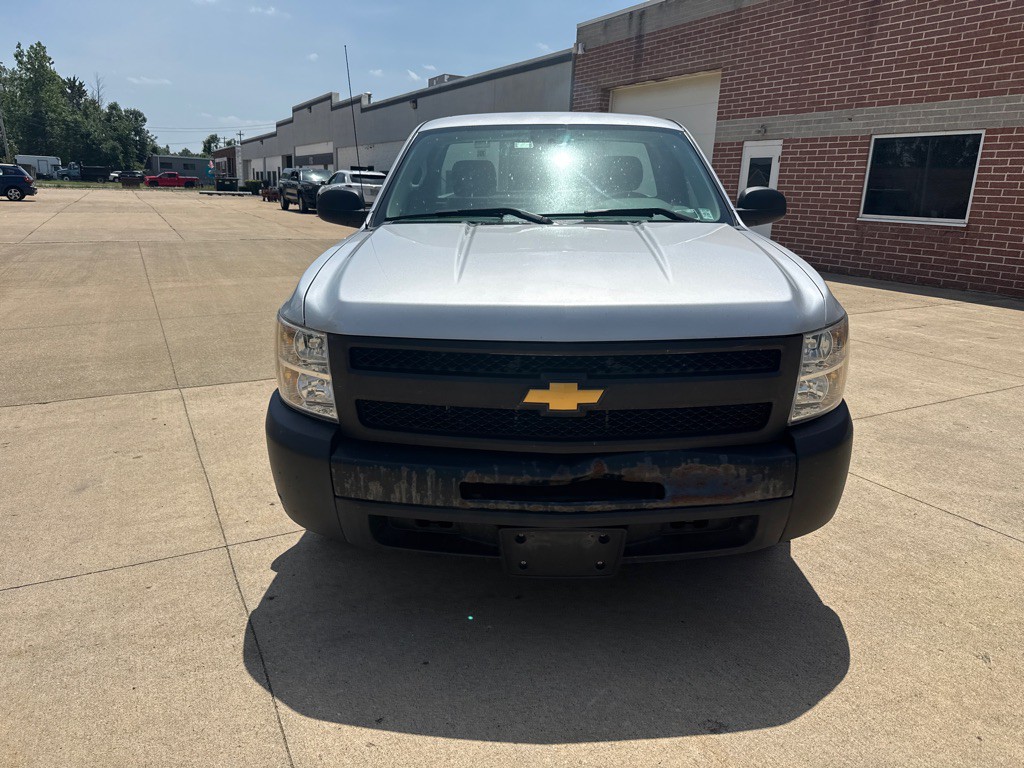 2013 Chevrolet Silverado 1500 Image 2