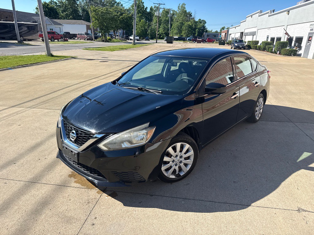 2016 Nissan Sentra Image 1