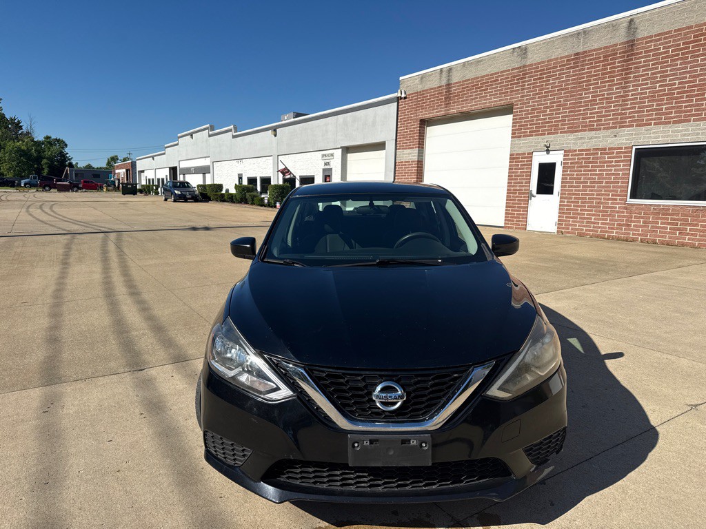 2016 Nissan Sentra Image 2