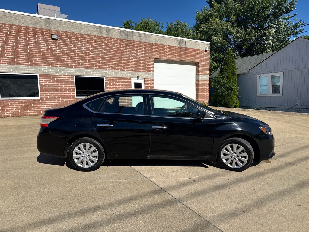 2016 Nissan Sentra Image 4