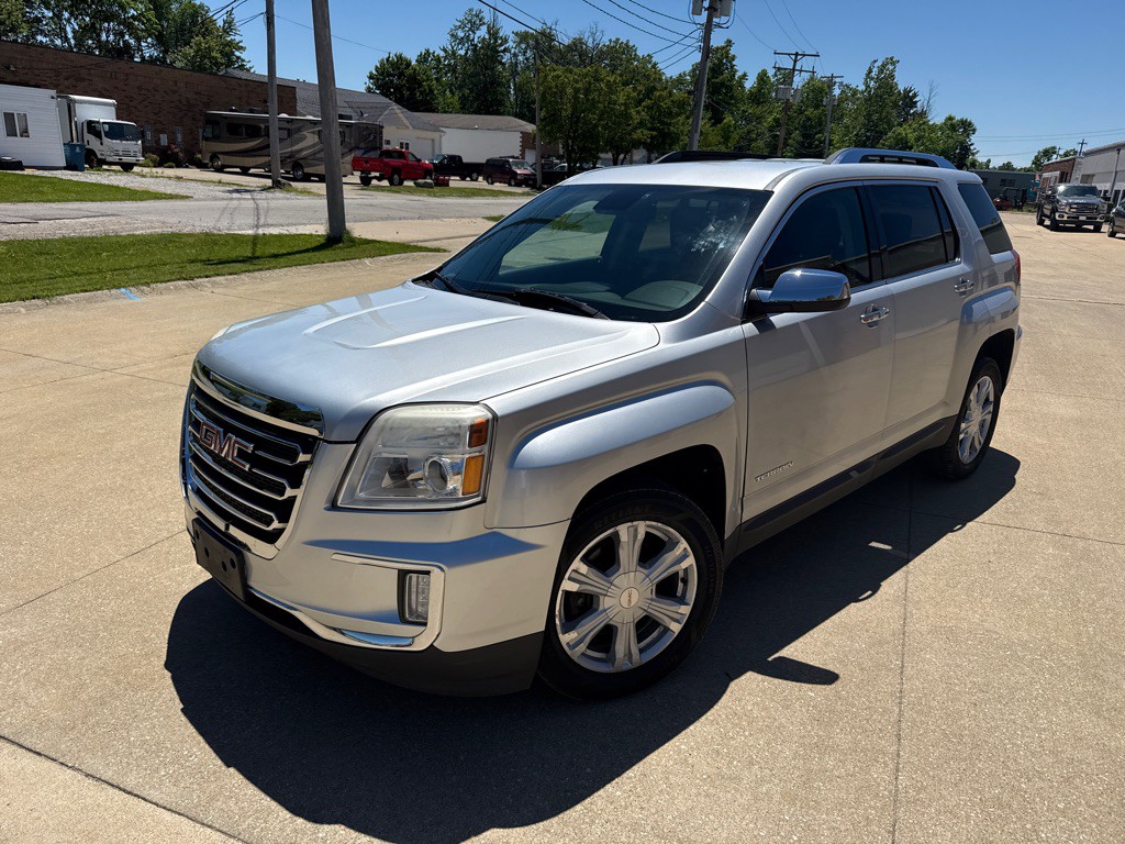 2017 GMC Terrain Image 1