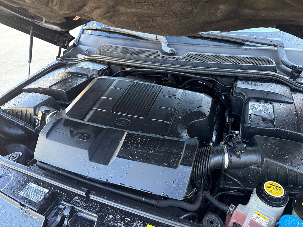 2011 Land Rover Range Rover Sport Image 18