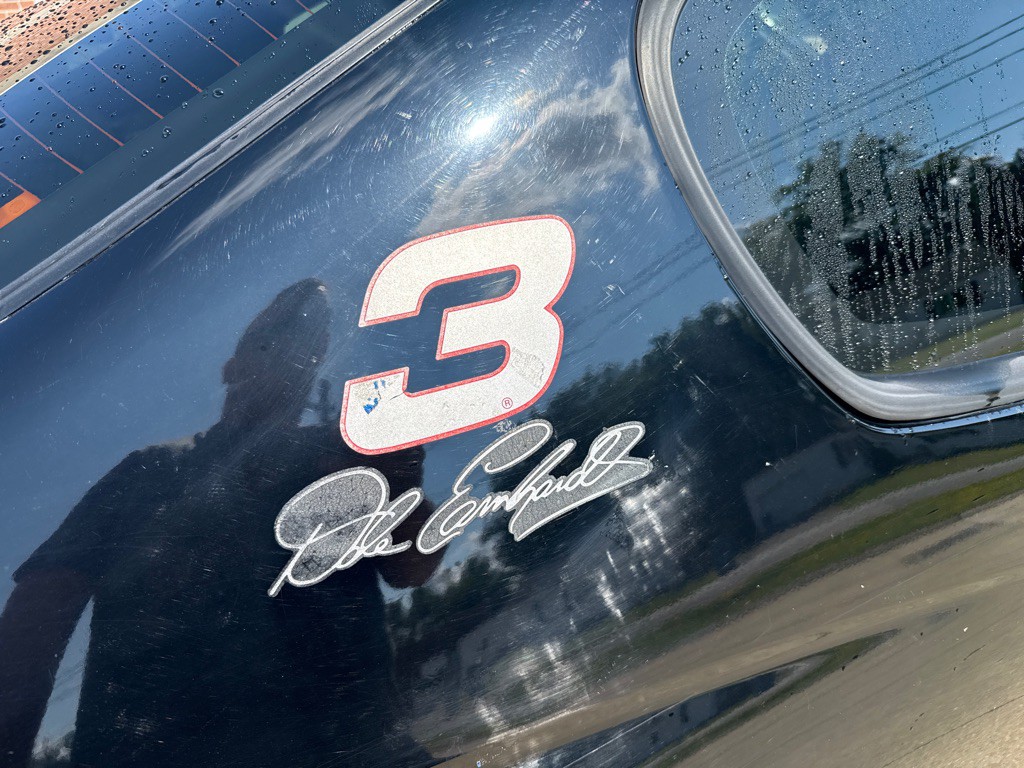 2002 Chevrolet Monte Carlo Image 9