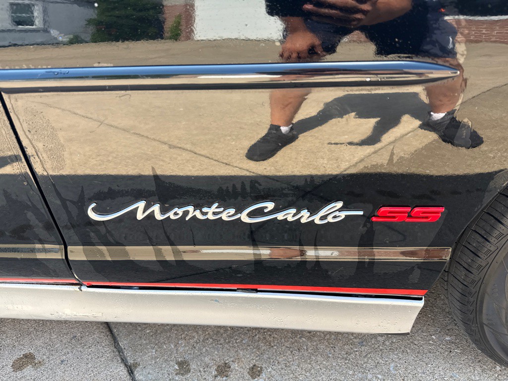 2002 Chevrolet Monte Carlo Image 11