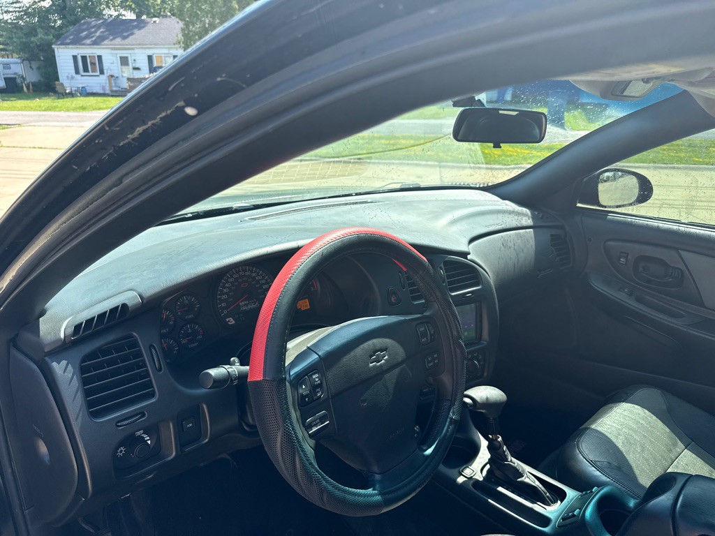 2002 Chevrolet Monte Carlo Image 15
