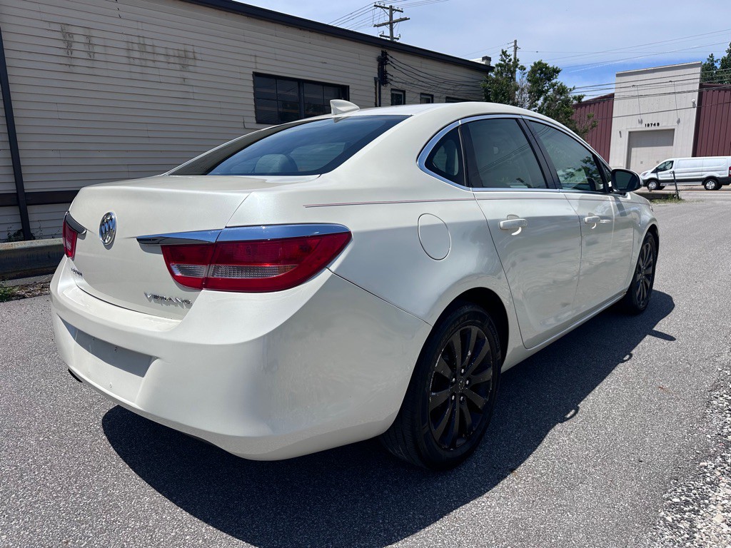 2016 Buick Verano Image 2