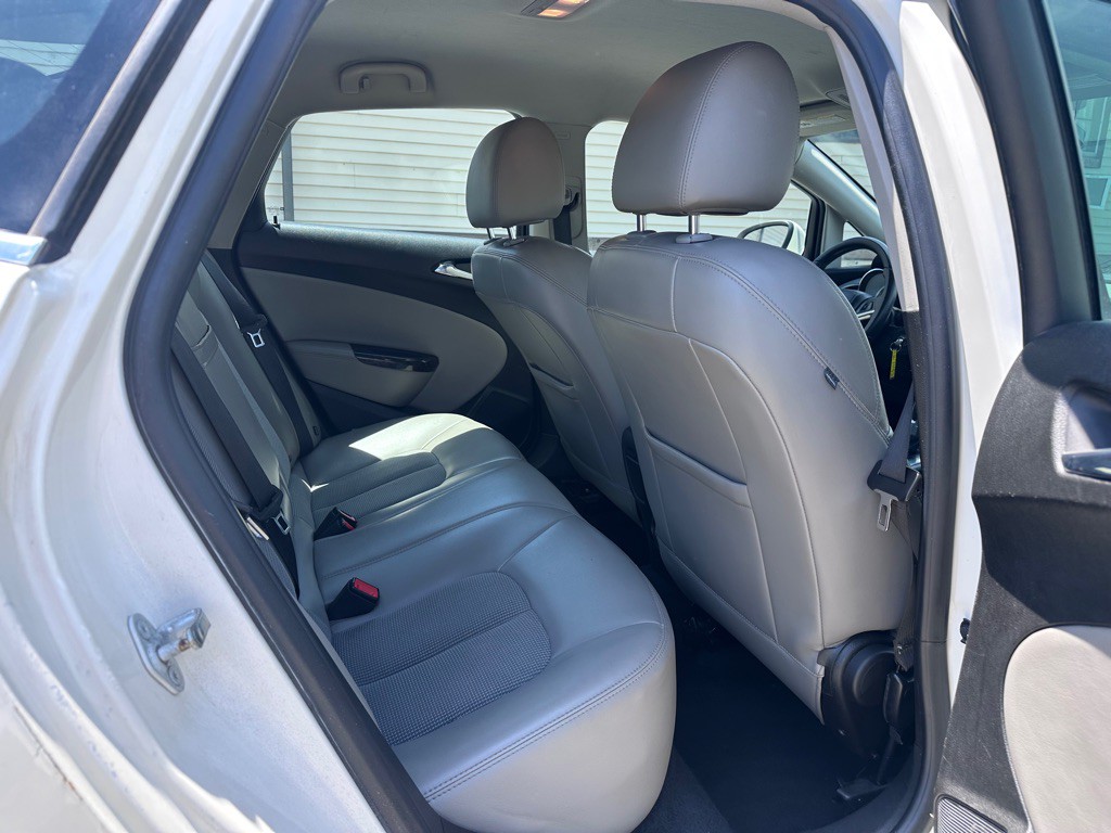2016 Buick Verano Image 8