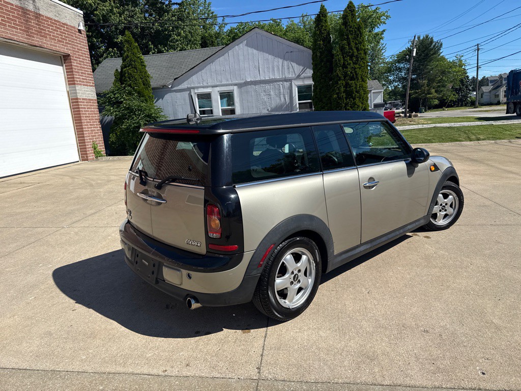 2009 MINI Cooper Image 6
