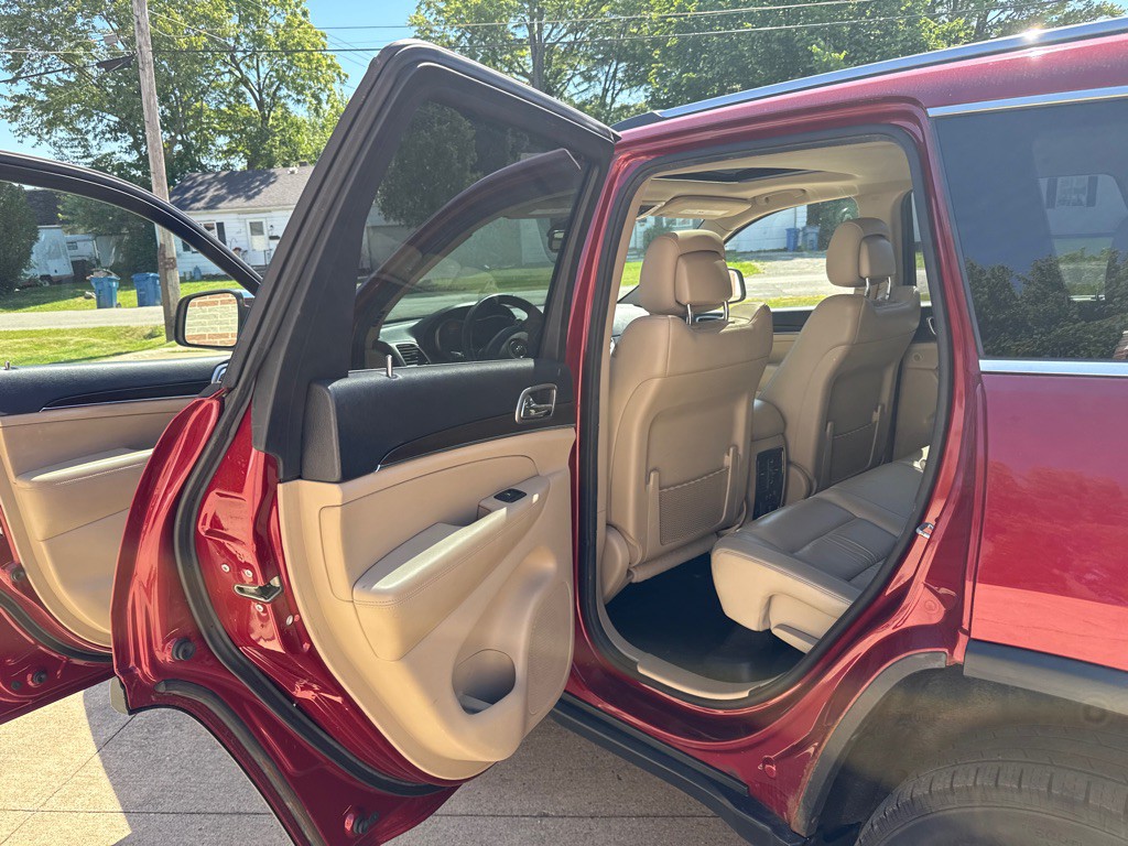 2014 Jeep Grand Cherokee Image 13