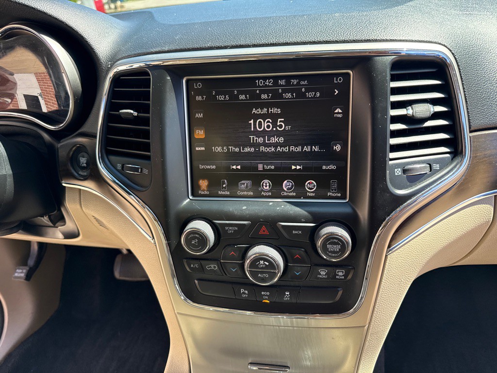 2014 Jeep Grand Cherokee Image 17