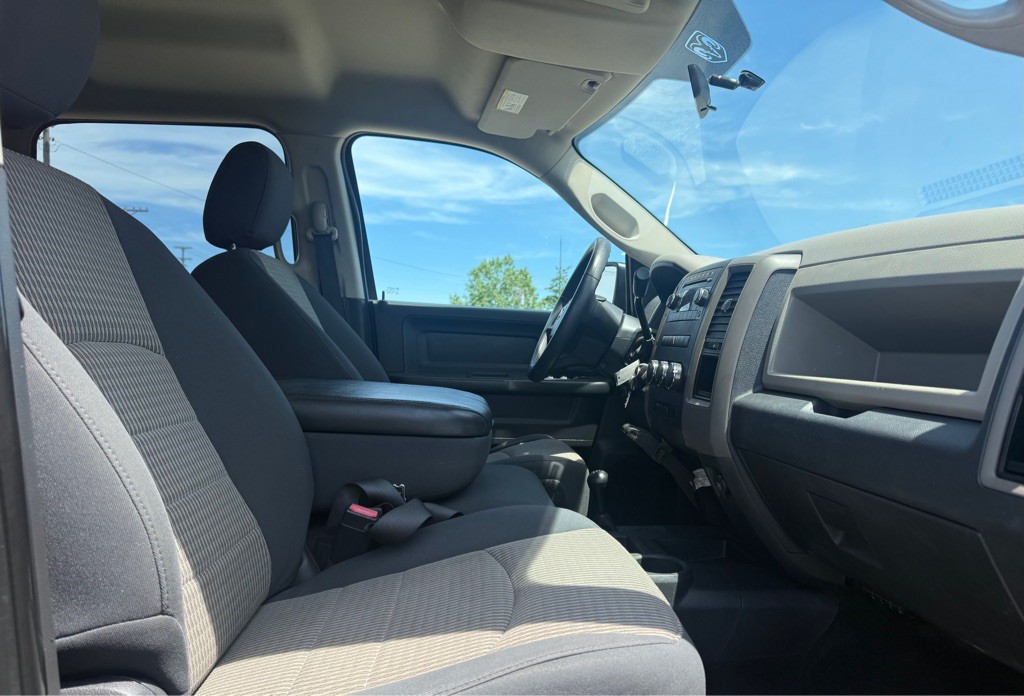2012 Dodge Ram 2500 Image 9