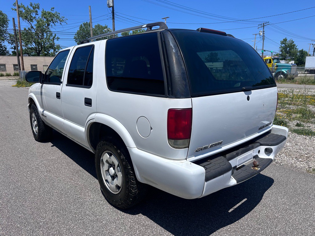 2003 Chevrolet Blazer Image 5