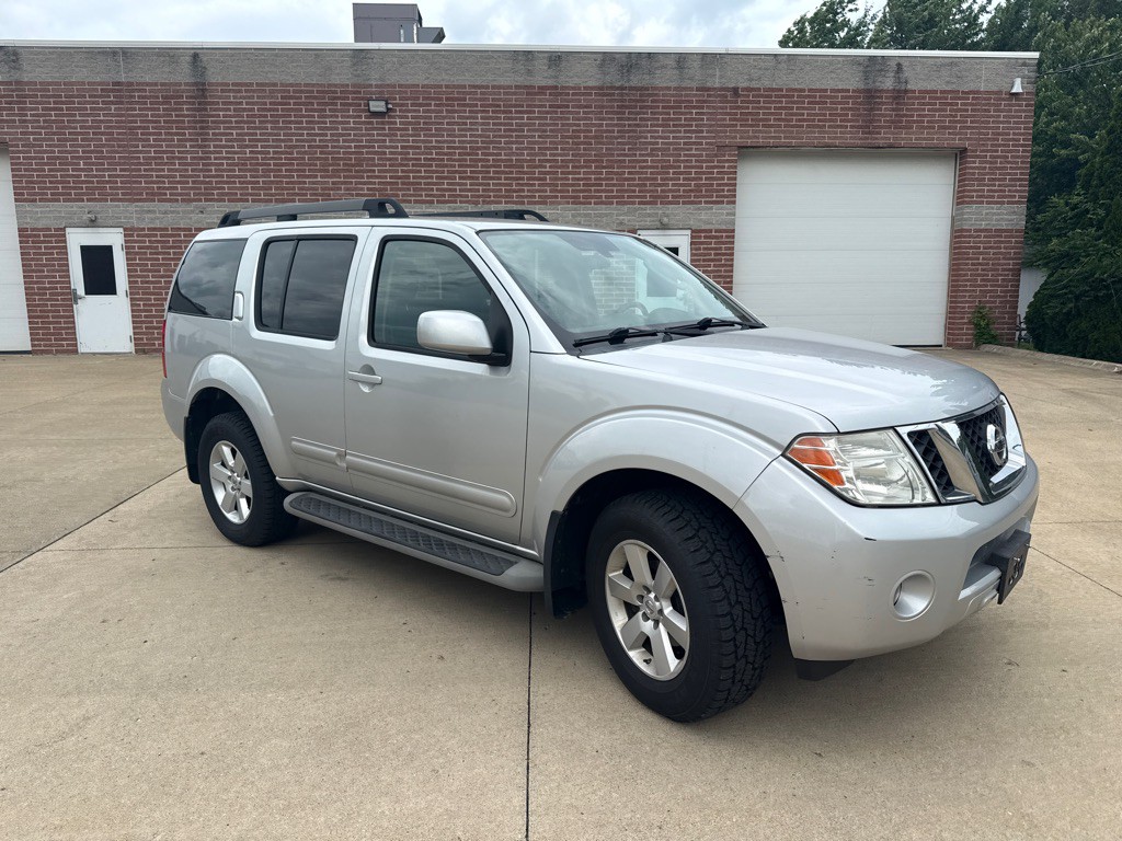 2010 Nissan Pathfinder Image 3