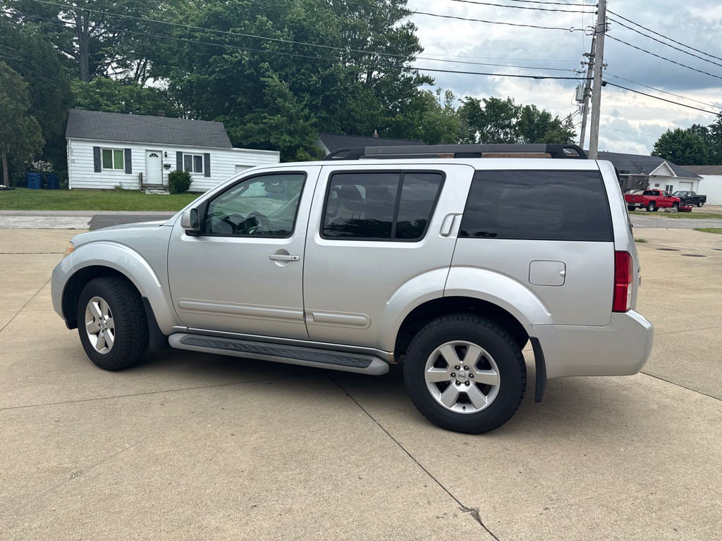 2010 Nissan Pathfinder Image 5
