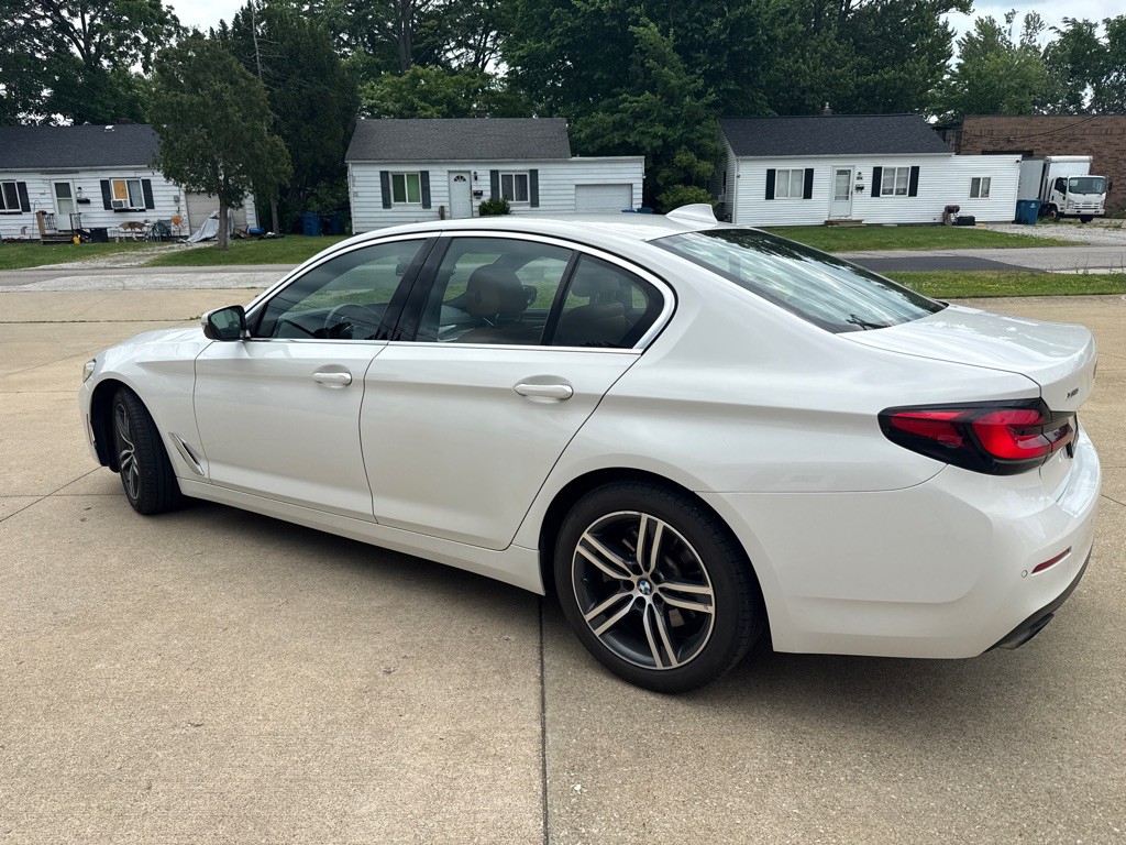 2021 BMW 5 Series Image 5