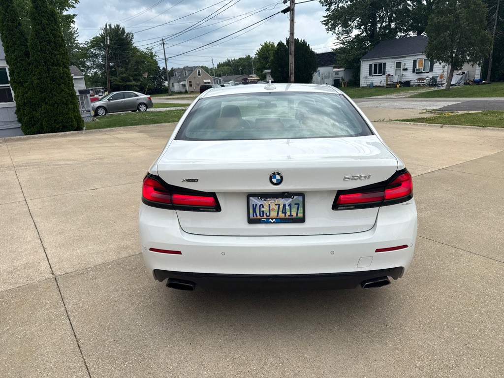 2021 BMW 5 Series Image 7