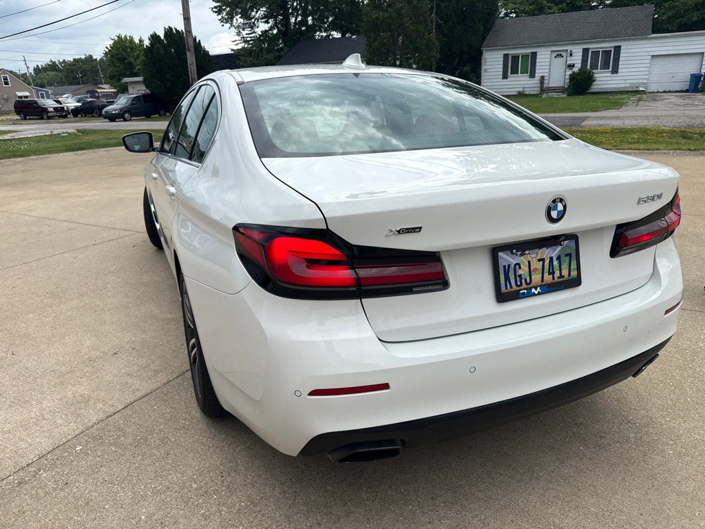 2021 BMW 5 Series Image 8