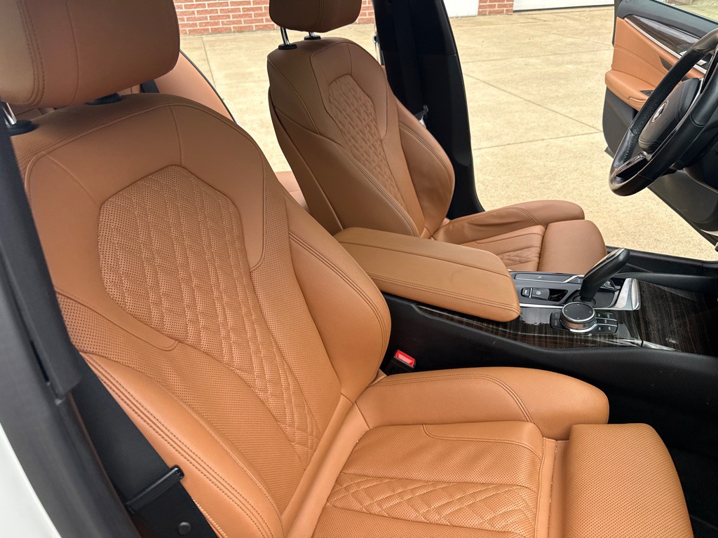 2021 BMW 5 Series Image 16