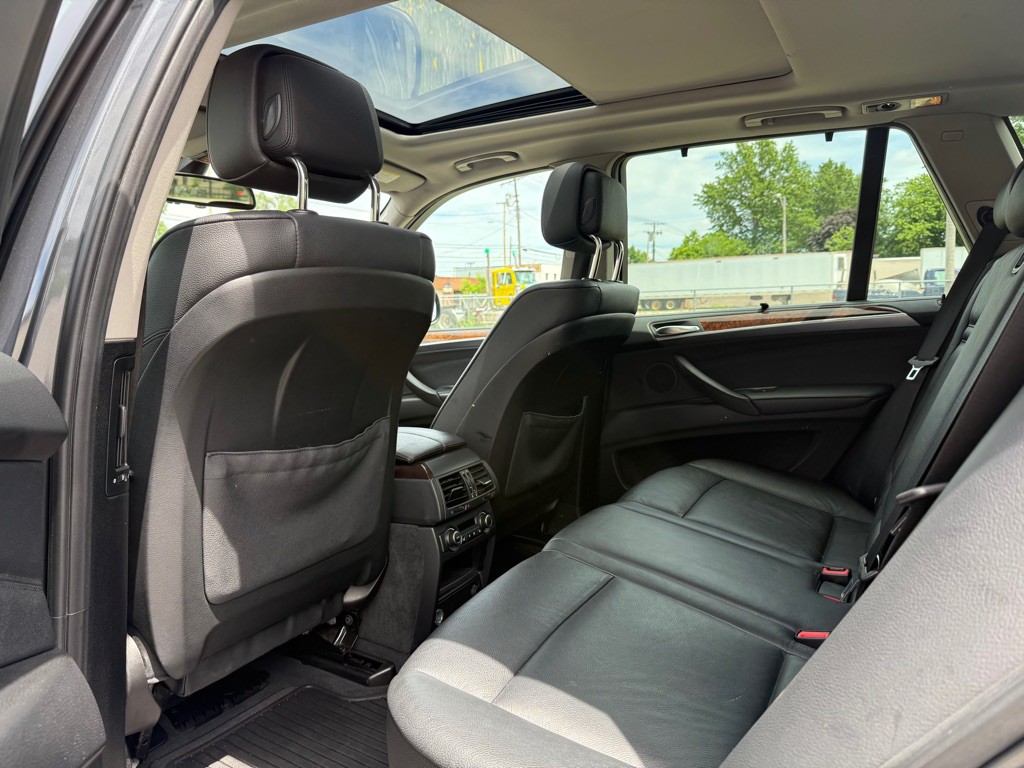 2012 BMW X5 Image 10