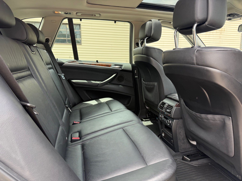 2012 BMW X5 Image 11
