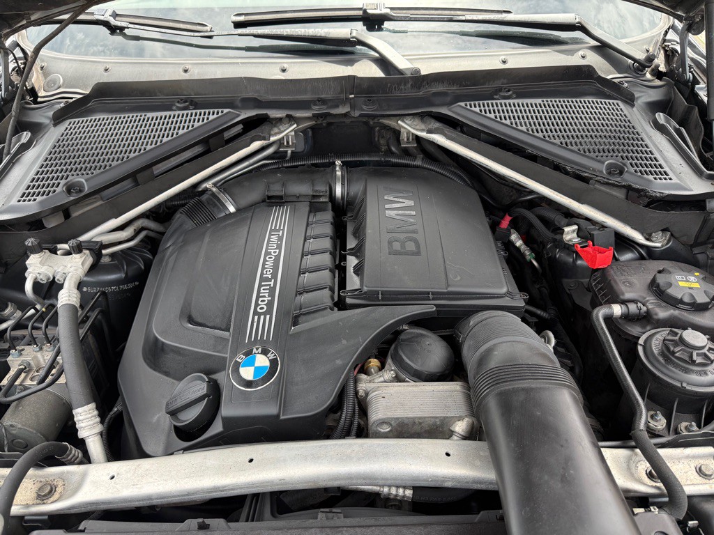 2012 BMW X5 Image 16