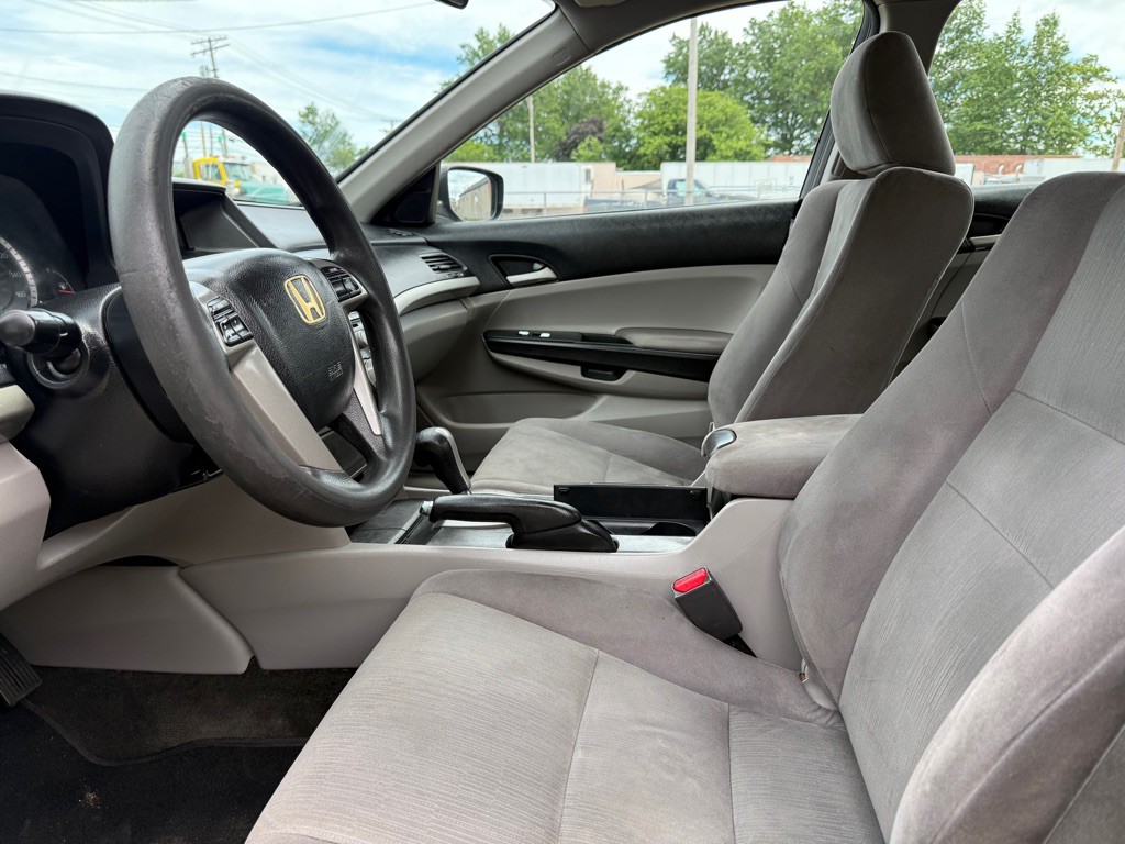 2012 Honda Accord Image 9