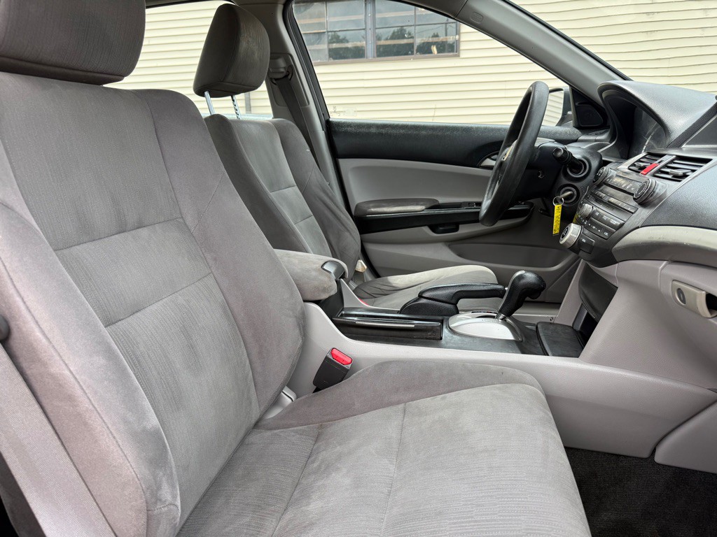 2012 Honda Accord Image 10