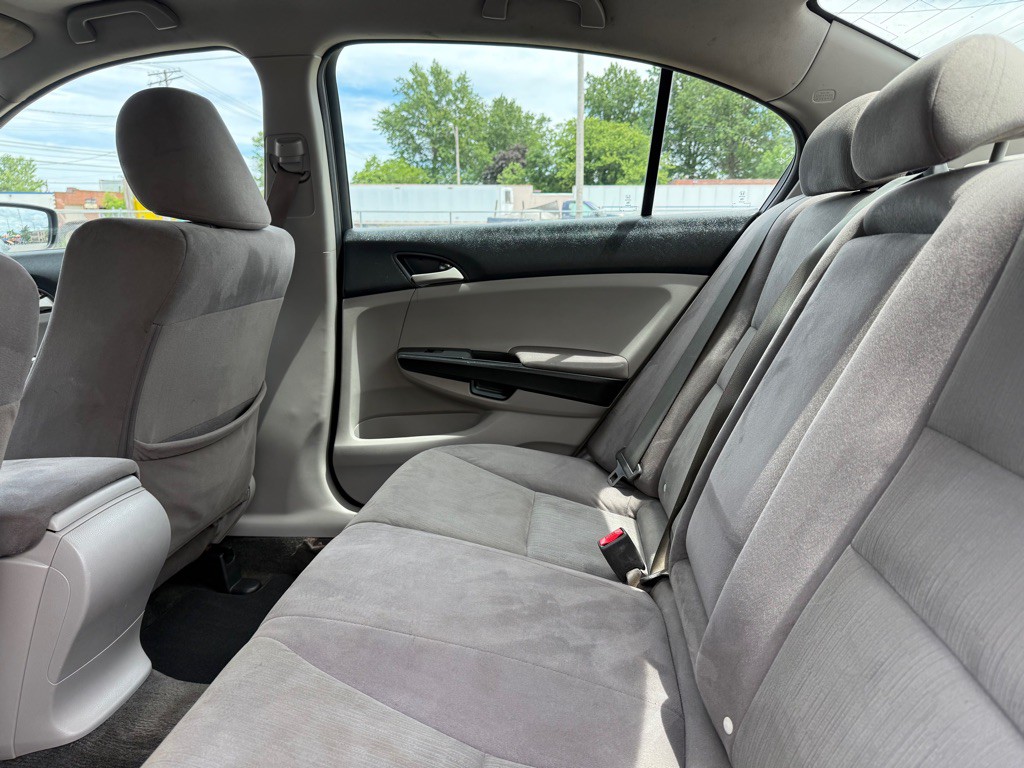2012 Honda Accord Image 12