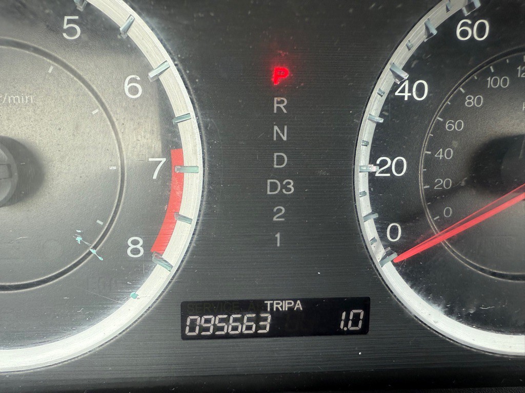 2012 Honda Accord Image 13