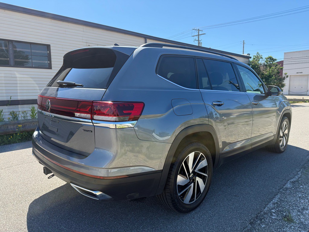 2024 Volkswagen Atlas Image 3