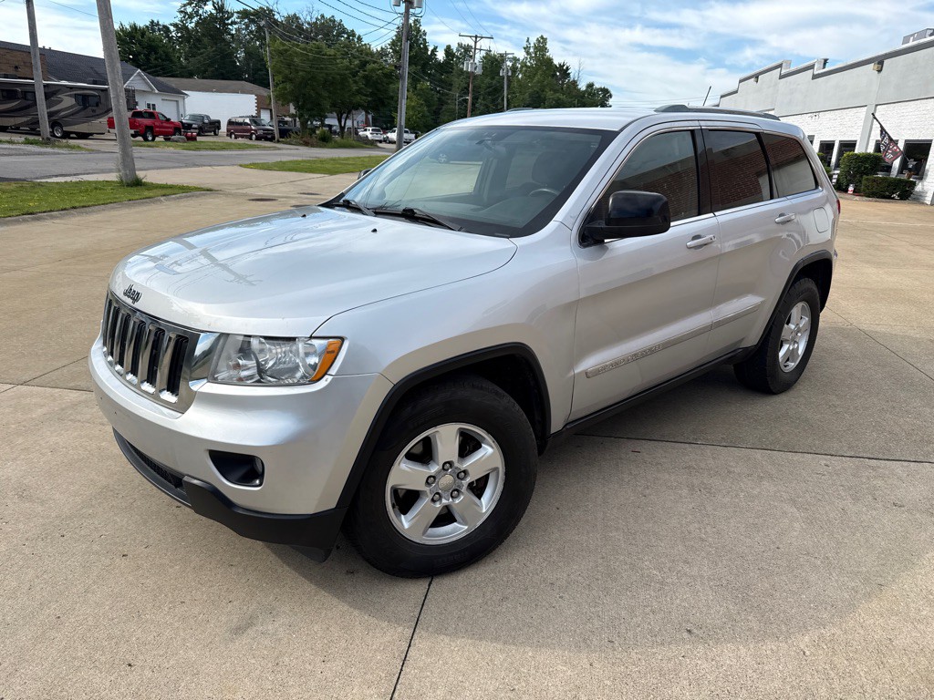 2012 Jeep Grand Cherokee Image 1