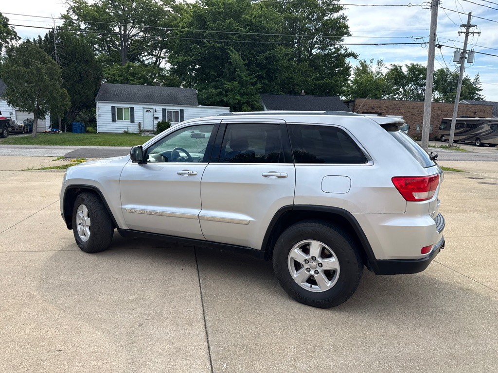 2012 Jeep Grand Cherokee Image 5