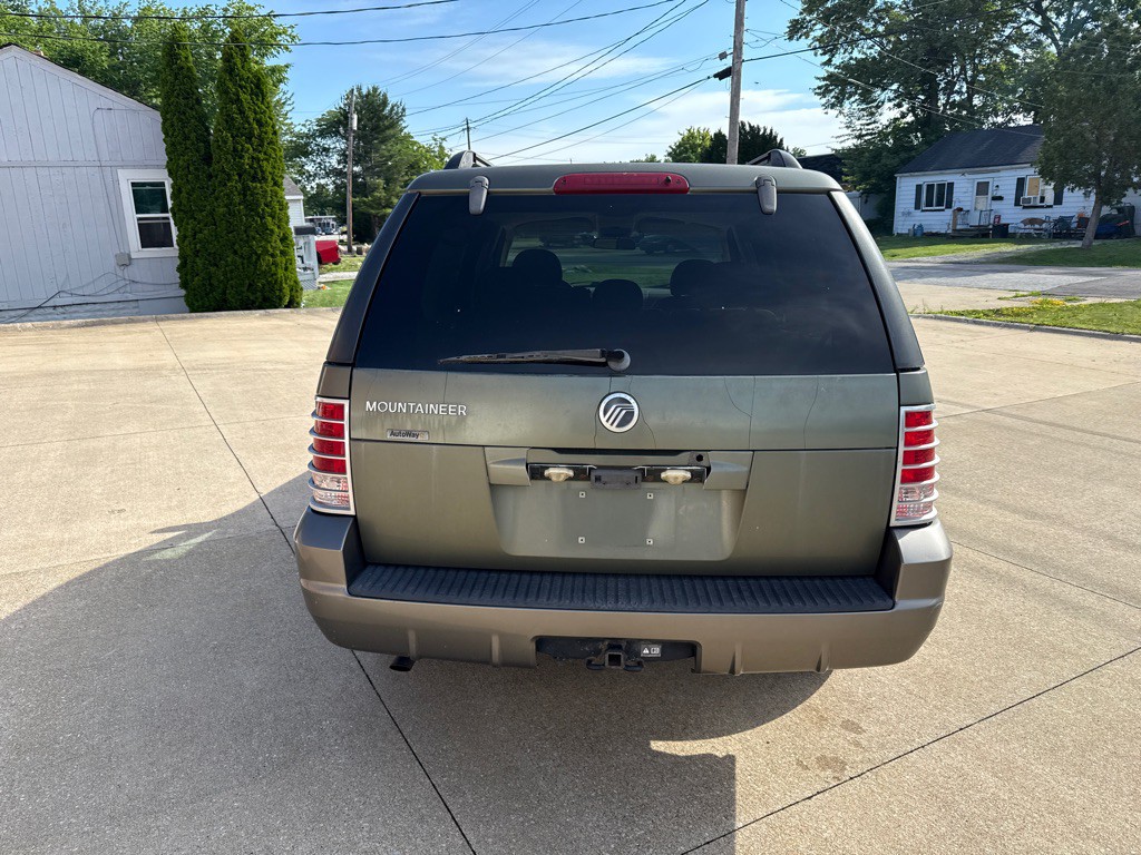 2004 Mercury Mountaineer Image 7