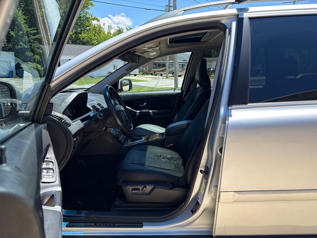 2009 Volvo XC90 Image 11