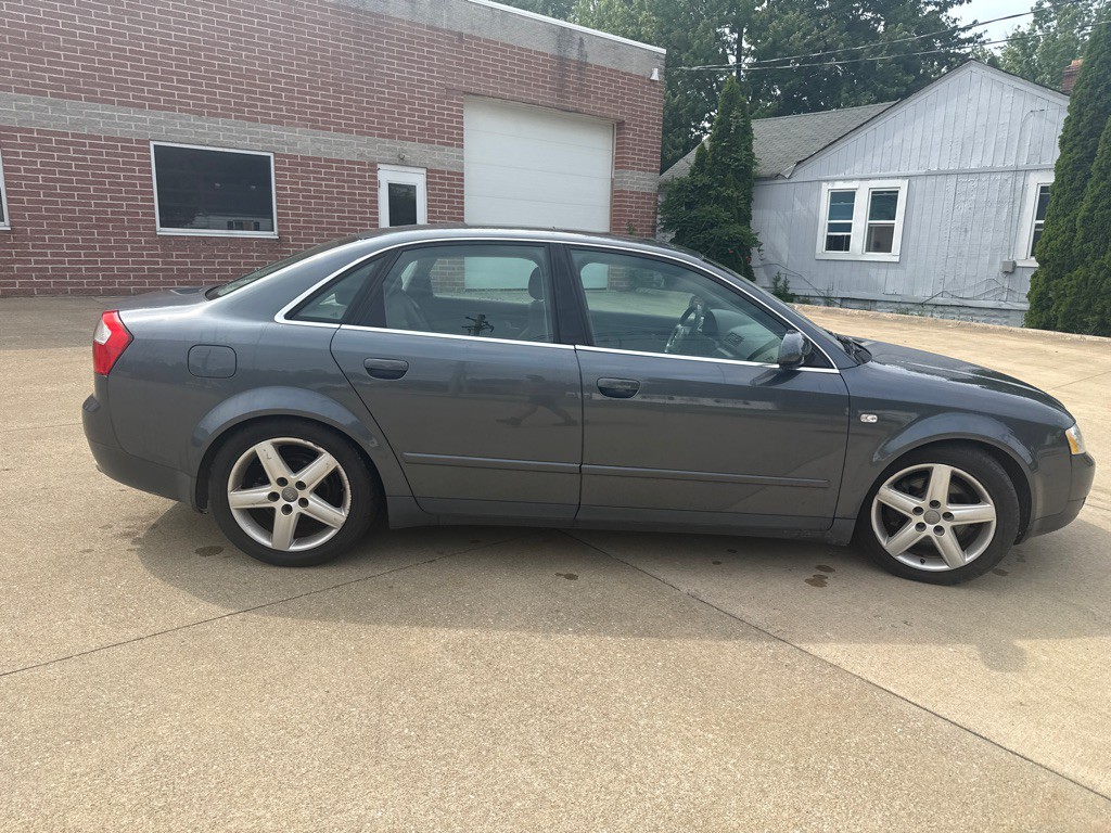 2003 Audi A4 Image 4