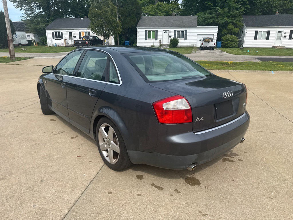 2003 Audi A4 Image 8