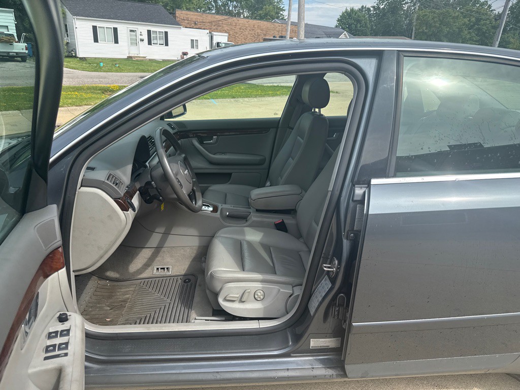 2003 Audi A4 Image 10